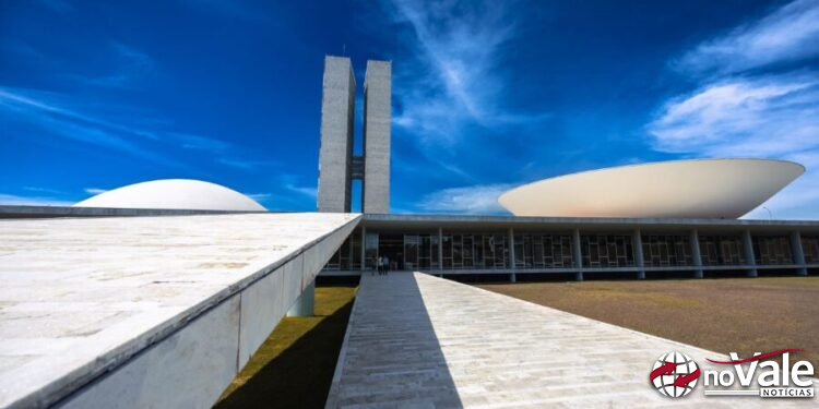 Governador Jorginho Mello critica pedido de suspensão de parlamentares catarinenses