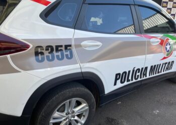 Homem com mandado por pensão alimentícia é preso durante jogo de futebol em Joaçaba