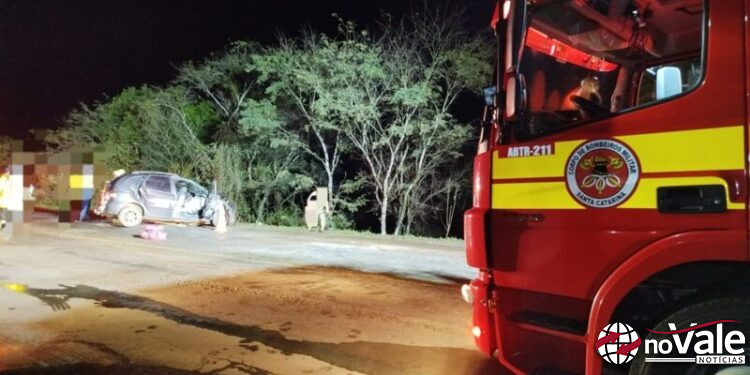 Assalto a veículo termina em fuga, acidente, morte e prisões em São Miguel do Oeste