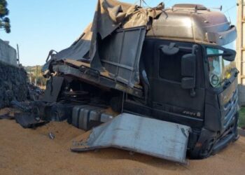 Homem sofre acidente, ameaça equipe do SAMU e é levado ao hospital em SC