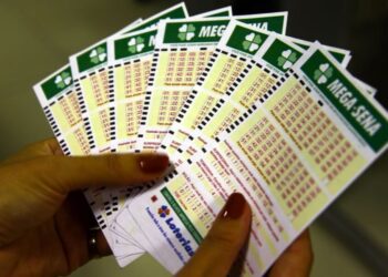 Mega-Sena acumula e prêmio principal vai para R$ 55 milhões