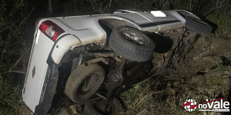 Saída de pista com danos materiais no contorno viário em Capinzal