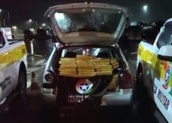 4 mil maços de cigarros contrabandeados são apreendidos em Chapecó (Vídeo)