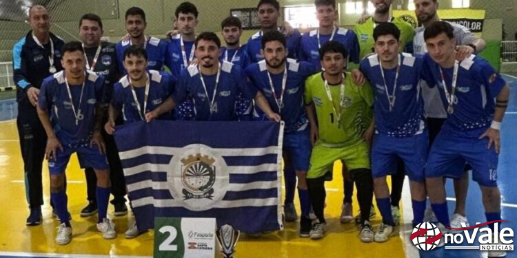 Capinzal conquista o vice-campeonato no futsal masculino da fase microrregional do Jasc