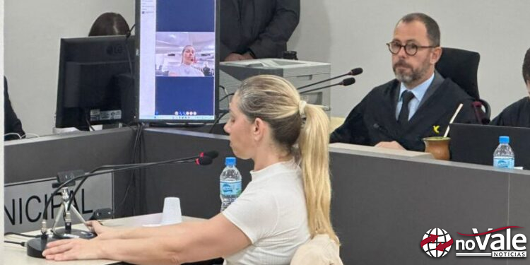 Em depoimento, Claudia detalha como assassinou Valdemir e guardou corpo em freezer