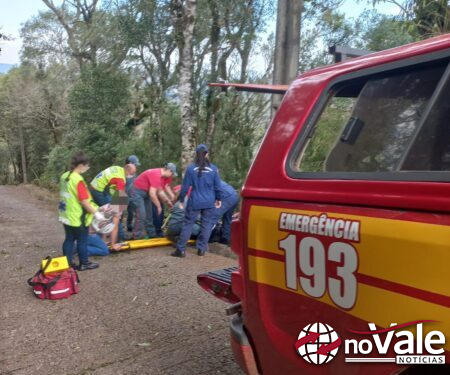 Bombeiros resgatam homem sofreu queda de parapente no Morro Agudo em Tangará