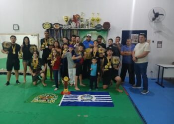 Equipe de Capinzal conquista 42 premiações em campeonato internacional de artes marciais