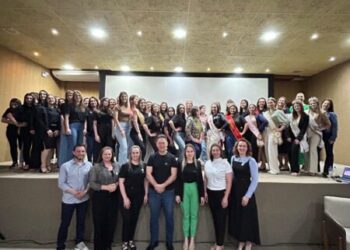 Piratuba: I Encontro de Soberanas encanta público em Piratuba