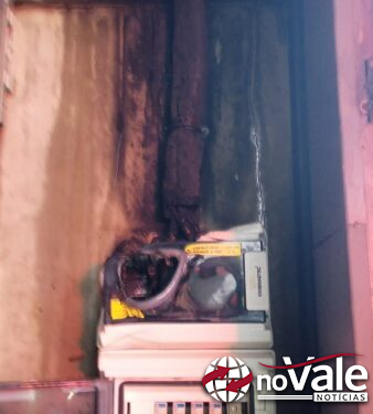 Princípio de incêndio em sistema de energia solar mobiliza Bombeiros em Catanduvas