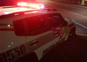 Mulher é presa por resistência, desobediência e ameaça em Piratuba