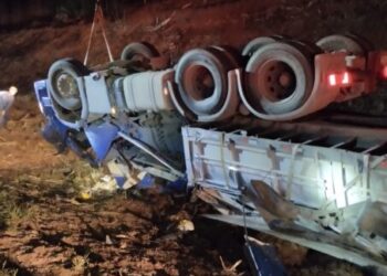 Caminhoneiro morre em acidente na BR-470 em Curitibanos