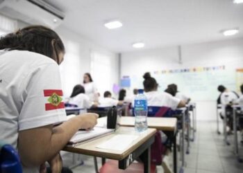 Reunião define início do Ano letivo de 2026 da rede estadual de SC