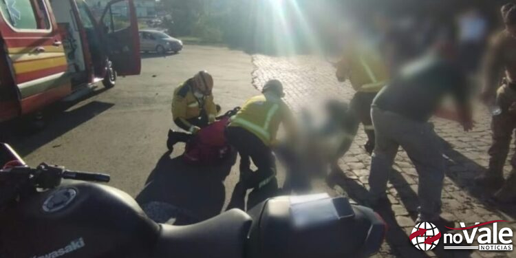 Jovem morre após colidir motocicleta com caminhão na SC-350