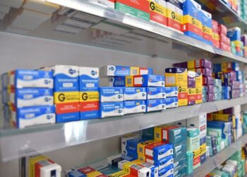 Senado aprova venda de remédios em supermercados; proposta segue para a Câmara