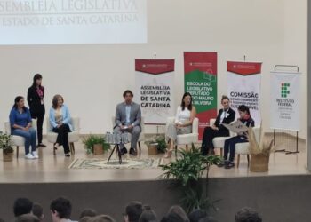 Piratuba: Escola de Zonalta participa do seminário “Horta e compostagem em ambientes escolares”