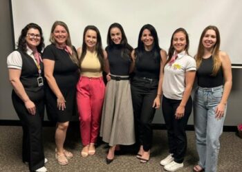 Piratuba: Secretaria de Saúde promove palestra sobre prevenção do câncer de mama e colo de útero no Hotel Vila Germânica