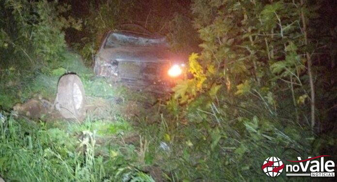 Quatro pessoas ficam feridas em grave acidente na SC-283