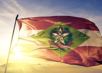 Proposta de mudança do hino catarinense é rejeitada por um voto de diferença