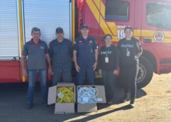 Empresa Gratt doa equipamentos ao Corpo de Bombeiros Militar de Capinzal