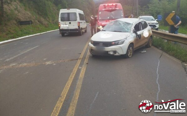 Capotamento deixa jovem ferido na SC-135 em Tangará
