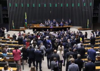 Câmara deve votar isenção de IR para quem ganha até R$ 5 mil nesta quarta-feira