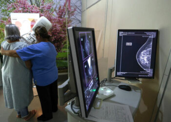 Governo de SC amplia iniciativas de prevenção e detecção do câncer de mama