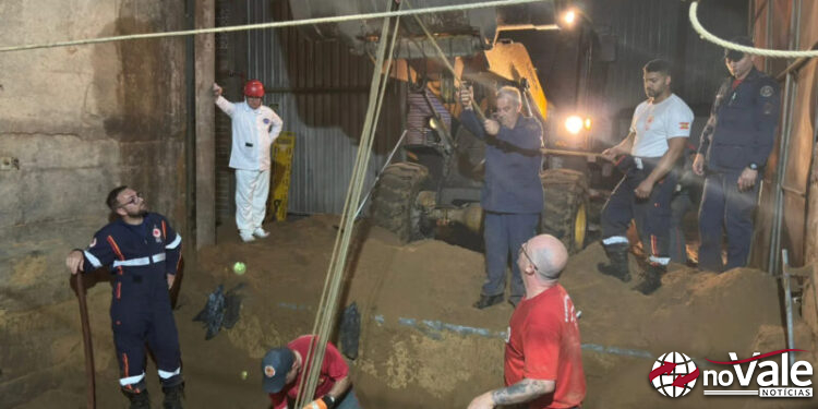 Homem morre soterrado em silo de ração em SC