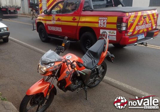 Motociclista fica ferido após acidente entre moto e caminhão em Tangará