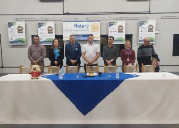 Governador distrital visita o Rotary Club Capinzal e Ouro