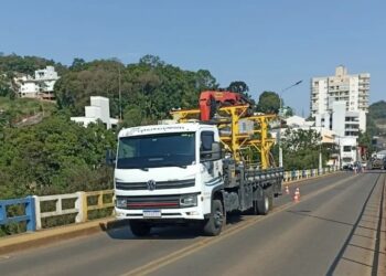 Defesa Civil instala estação hidrológica na ponte entre Capinzal e Ouro para monitorar nível do Rio do Peixe