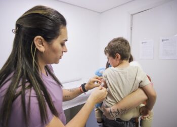 Santa Catarina aplicou mais de 191 mil doses em três semanas da campanha e segue reforçando a vacinação