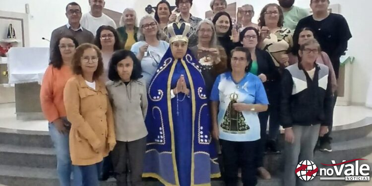 Segunda noite do tríduo prepara comunidade do Loteamento Lar Imóveis para a festa de Nossa Senhora Aparecida