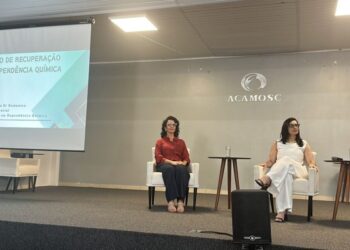 Piratuba: Saúde de Piratuba participa de Fórum estadual sobre dependência química