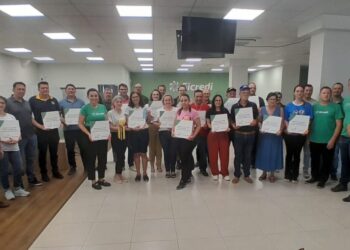 Sicredi realiza entrega simbólica dos recursos do Fundo Social para instituições de Ouro e Capinzal