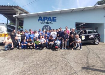 APAE de Capinzal recebe novo veículo adquirido com emendas impositivas de vereadores