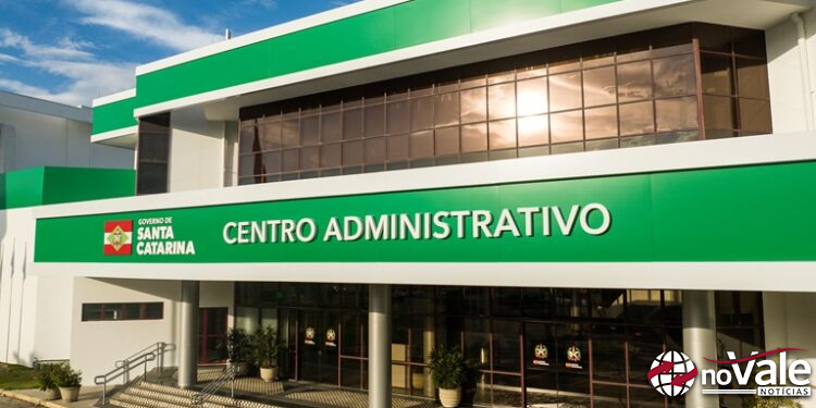 Servidores públicos de SC vão receber segunda metade do 13º salário no dia 19 de dezembro