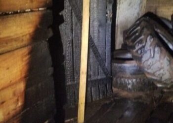 Bombeiros controlam princípio de incêndio em madeireira, em Campos Novos