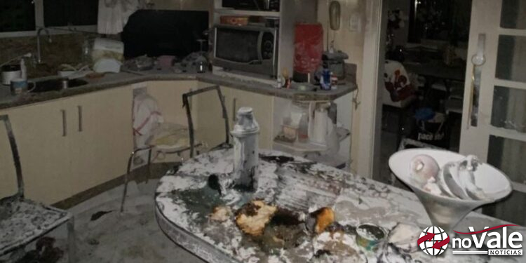Incêndio atinge apartamento no centro de Joaçaba