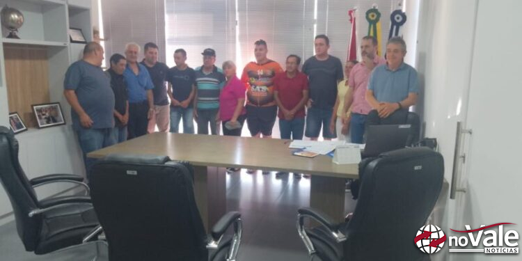Moradores da Vila Anchieta se reúnem com administração de Capinzal para reivindicar melhorias na infraestrutura da comunidade