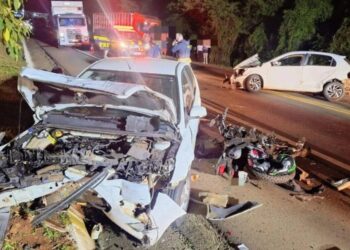 Dois jovens morrem e outros três ficam feridos em sequência de acidentes na BR-282