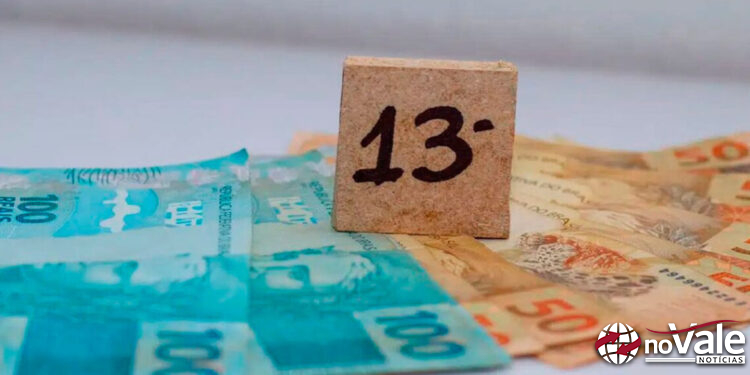 Quando cai a primeira parcela do décimo terceiro em 2025?