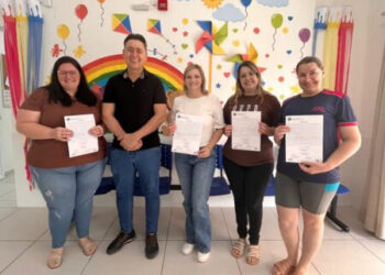 Piratuba: Auxiliares de creche tomam posse após aprovação em concurso público