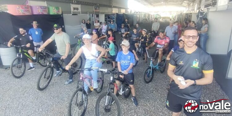 Passeio ciclístico marca comemoração aos 30 anos de Zortéa