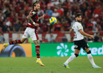 Flamengo e Corinthians estão no topo de ranking de clubes da CBF