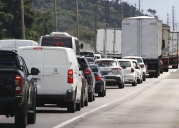 Ano Novo: BRs catarinenses devem registrar aumento de 75% no fluxo de veículos até o Réveillon