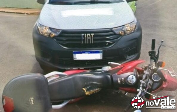 Colisão entre carro e motocicleta deixa motociclista ferido em Campos Novos