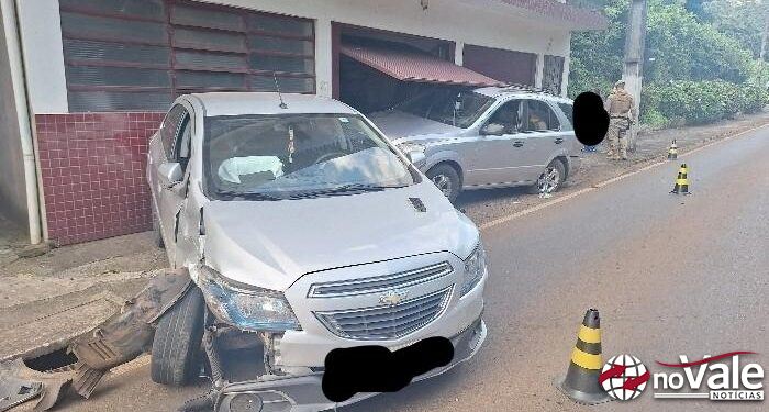 PM prende mulher por embriaguez ao volante após acidente de trânsito em Joaçaba
