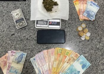 Polícia Militar prende homem por tráfico de drogas em Campos Novos