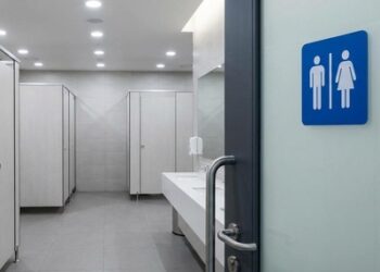 Lei proíbe banheiros unissex em escolas e universidades de SC