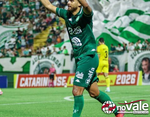 Chapecoense tropeça em casa na estreia do Campeonato Catarinense